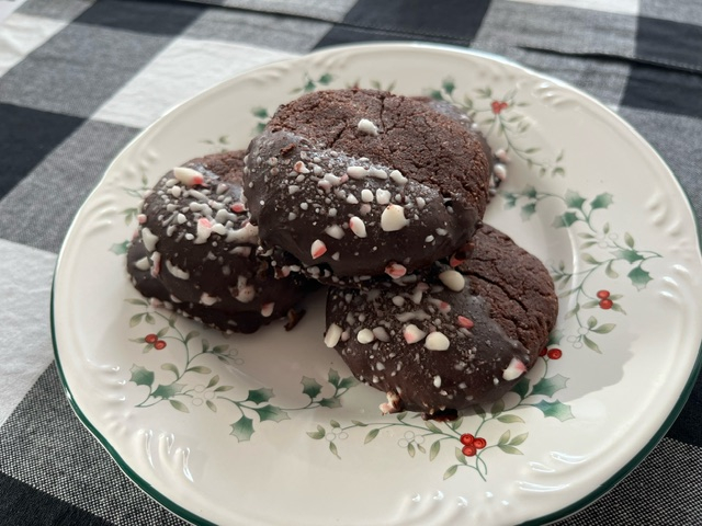 Paleo Peppermint Cocoa Cookies